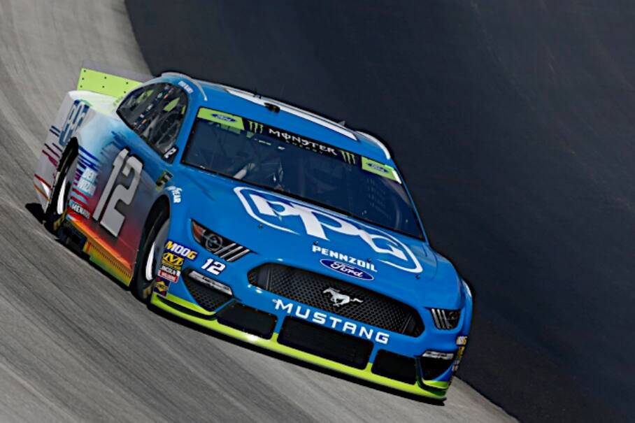 Logano suffered a rear axle failure on the race warm-up. Blaney (12) had brake failure on lap 297. Logano suffered a rear axle failure on the race warm-up. Blaney (12) had brake failure on lap 297.